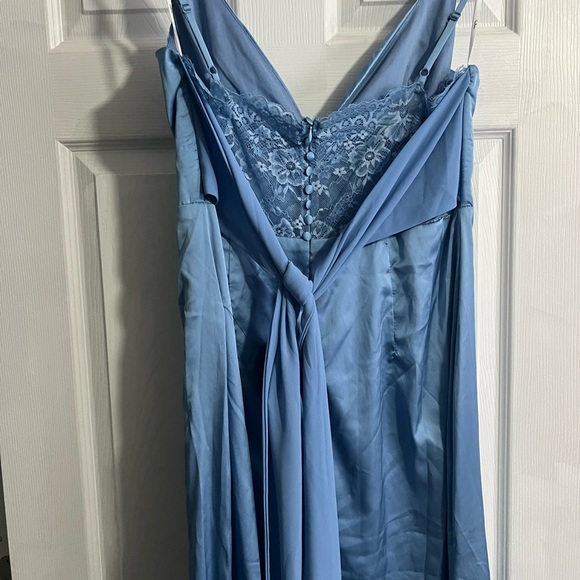 Moments of Elegance Light Blue Satin Sleeveless Lace Maxi Dress - Picture 4 of 5